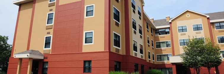 Exterior Extended Stay America Suites Elizabeth Newark Airport