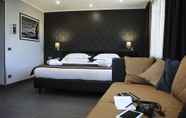 Kamar Tidur 7 Best Western JFK Hotel