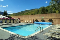 Swimming Pool The Wren at Vail