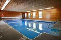 Swimming Pool Best Western Sicamous Inn