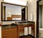 In-room Bathroom 6 Hyatt Place Denver South/Park Meadows