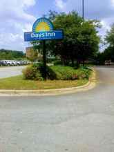 Exterior 4 Days Inn by Wyndham Macon I-75 North