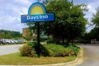 Exterior Days Inn by Wyndham Macon I-75 North