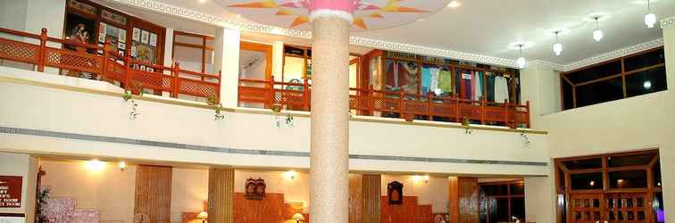 Lobby Hotel Vishnupriya