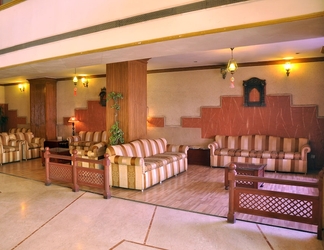 Lobi 2 Hotel Vishnupriya