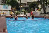 Swimming Pool Hotel Coccodrillo