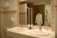 In-room Bathroom Rusticae Hotel Posada San José