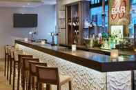 Bar, Cafe and Lounge DoubleTree by Hilton London Angel Kings Cross