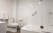 Toilet Kamar 6 Ibis Styles Mt Isa Verona