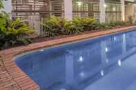 Kolam Renang Airport International Hotel Brisbane