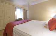 Bedroom 5 Royal Scot Hotel & Suites