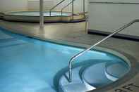 Swimming Pool Royal Scot Hotel & Suites