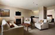 Ruang Umum 3 Days Inn & Suites by Wyndham Brandon