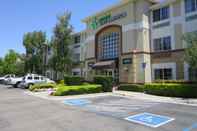 Bangunan Extended Stay America Suites Pleasanton Chabot Dr