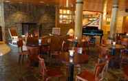 Bar, Cafe and Lounge 6 Heathman Lodge