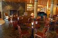 Bar, Cafe and Lounge Heathman Lodge