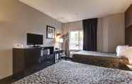 Bedroom 3 SureStay Plus Hotel by Best Western Portland East