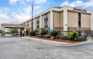 Exterior 4 Hampton Inn Douglas