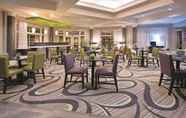 Bar, Kafe, dan Lounge 4 La Quinta Inn & Suites by Wyndham Mesa Superstition Springs