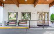Bangunan 6 Days Inn by Wyndham Pocatello University Area