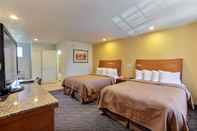 Bedroom Quality Inn Santa Cruz