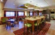 Restaurant 3 Hampton Inn Williamsport-Downtown