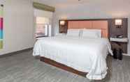Bedroom 7 Hampton Inn Williamsport-Downtown