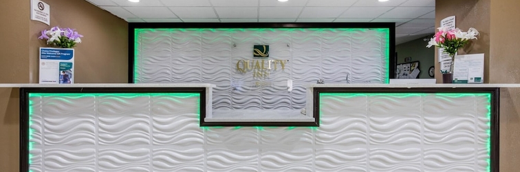 Lobby Quality Inn