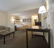 Common Space 7 Best Western Inn & Suites