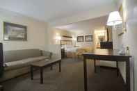 Common Space Best Western Inn & Suites