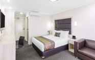 Kamar Tidur 3 Garden City Hotel, BW Signature Collection