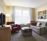 Common Space 5 TownePlace Suites Chicago Naperville