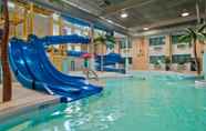 Swimming Pool 7 Travelodge by Wyndham Winnipeg