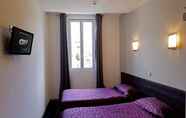 Bedroom 7 Hotel St-Etienne
