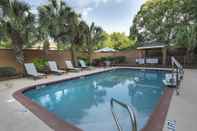 Swimming Pool Courtyard by Marriott Valdosta