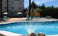 Swimming Pool 6 Hotel Air Penedès