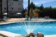 Swimming Pool Hotel Air Penedès