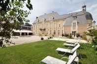 ภายนอกอาคาร Le Château d Etoges