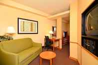Ruang Umum Fairfield Inn Suites by Marriott Cherokee
