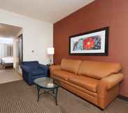 Common Space 2 Hilton Garden Inn Palm Springs - Rancho Mirage