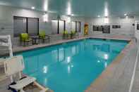 Swimming Pool Hampton Inn LaPorte IN