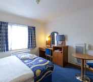 Kamar Tidur 5 London Wembley International Hotel