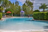 Swimming Pool Hilton Vacation Club Mystic Dunes Orlando