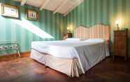 Bedroom 4 Hotel Villa del Bosco