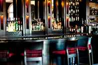 Bar, Cafe and Lounge London Croydon Aerodrome Hotel, BW Signature Collection