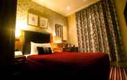 Bedroom 4 London Croydon Aerodrome Hotel, BW Signature Collection