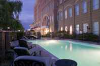 Swimming Pool Carnegie Hotel & Spa
