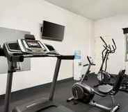 Fitness Center 5 Days Inn by Wyndham Ste. Helene-de-Bagot
