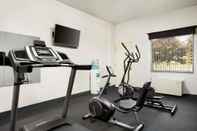 Fitness Center Days Inn by Wyndham Ste. Helene-de-Bagot