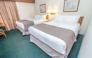 Bedroom 6 Banff Voyager Inn